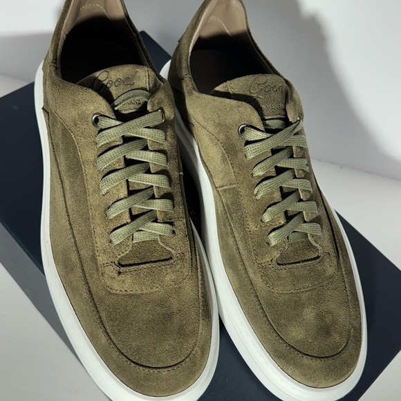 GOOD MAN BRAND DARK OLIVE SUEDE SNEAKERS Sz. 8 NEW IN BOX - Picture 1 of 7